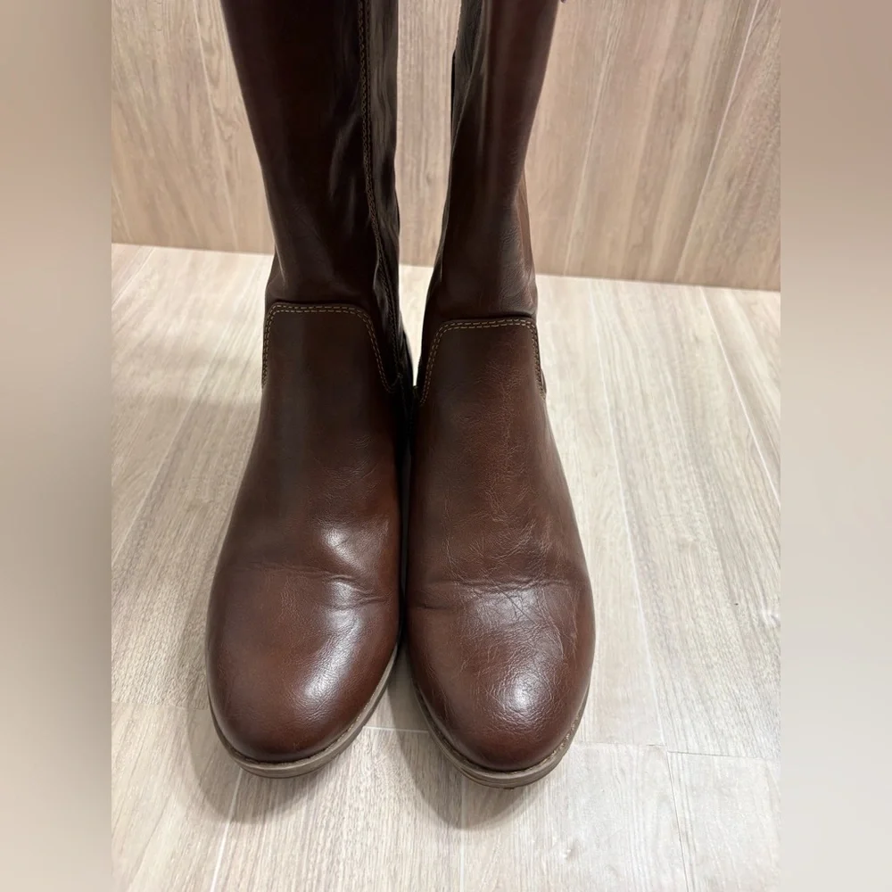 *Eurosoft Wenda Brown Riding Knee-High Adjustable Shaft Faux Leather Boots